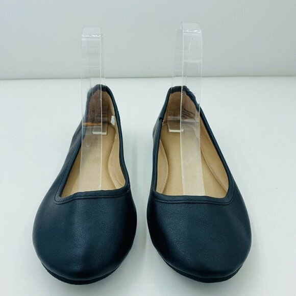 Universal Thread Black Faux Vegan Leather Slip-On Ballet Flat Size 6 - Picture 2 of 7